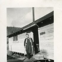 1939-42 - A. Kulchuski - Franklin River Area, Camp B - 2022044008 - jpg72 - 001