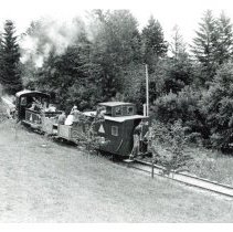 1958-64 - No. 10 Caboose Going For a Ride - Deerholme - 1976100008 - jpg72 - 001