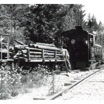 1958-64 - Susie Hauling Logs - Deerholme - 1976100020 - jpg72 - 001