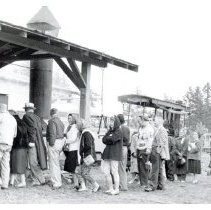 1959 - Crowd at Picnic Tables - Deerholme - 1976100029 - jpg72 - 001