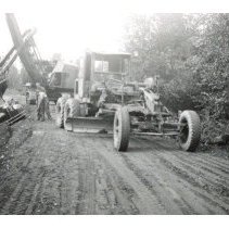 1950 - Truck Being Pulled Up - Koksilah - 2011600009 - jpg72 - 001