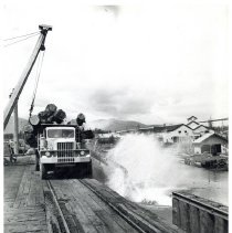 1946 - Hillcrest Dumping Logs - Cowichan Lake - 2018057068 - jpg72 - 001