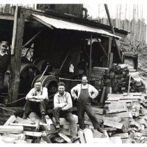 1934-43 - Hillcrest Crew & Pile of Wood - Sahtlam - 2020013012 - jpg72 - 001