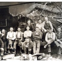 1934-43 - Hillcrest Crew at Side of Donkey - Sahtlam - 2020013013 - jpg72 - 001