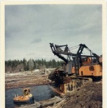 1972 - Tug Boat and Machine 41 - Comox Lake - 2007200006 - jpg72 - 001