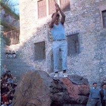 unk-Basque Axemen Wood Chopping-unk-2019037008a-jpg72-001