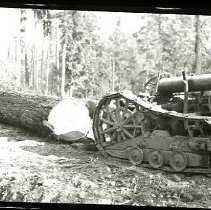 unk-Tractor Pulling Log-Cowichan Valley-2021040007e-jpg72-001