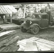 unk-Load of Logs for Cutting-King's Tie Mill-2021040007i-jpg72-001