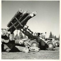 1964 - Cat Stacker - Port Renfrew - 2007200116 - jpg72 - 001