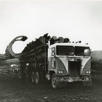 1966 - Unrau Trucking - Williams Lake - 2007200152 - jpg75 - 001