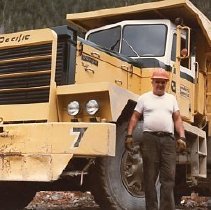 unk - Bob Boudot and Pacific Truck - unk - 2020002033s - jpg75 - 001