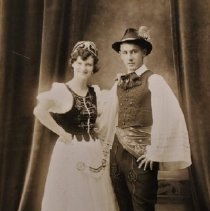 Photo couple in Harvest festival costumes