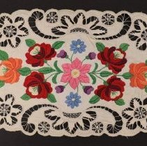 Kalocsa design embroidery on runner