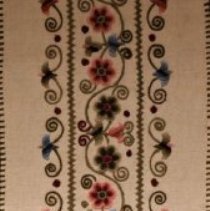 Table runner in Hodmezovasarhely style embroidery