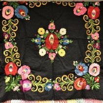 Tablecloth in Matyo embroidery