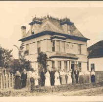 D. O. Pearson House & Family