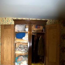 Wardrobe (with 2 cabinets and 2 drawers)