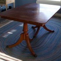 Table Top (expanding with mounting holes for legs)