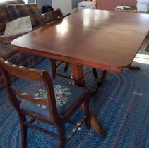 Table Top (expanding with mounting holes for legs)