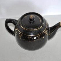 Tea Pot (with gold design and lid; 2)