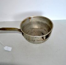 Wear-Ever Pan (No. 59; with spouts and handle)