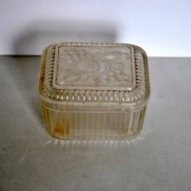 Storage Dish (with fruit design and cover)