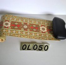 Wallpaper Border Roll (with floral design)