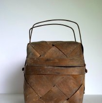 Basket (with handles and hinged lid)