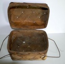 Basket (with handles and hinged lid)
