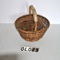 Basket (with handle)