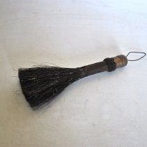 Whisk Broom (with hanger)