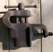 Vice (with bottom mount)