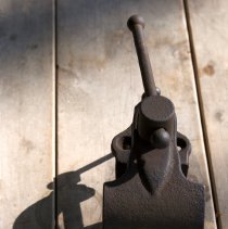 Vice (with bottom mount)