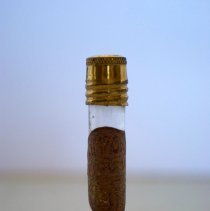 Amron Perfume Vial (with cap)