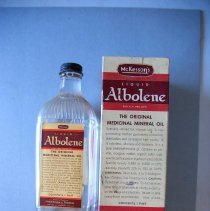 Albolene Mineral Oil Bottle (with cap and box)