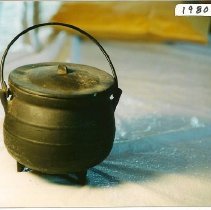 Cast Iron Fire Starter Pot