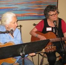 Pipa Pinon performs.