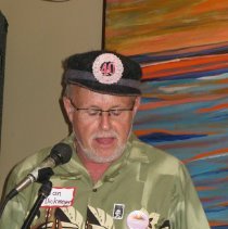 Dan Dickmeyer accepts award.