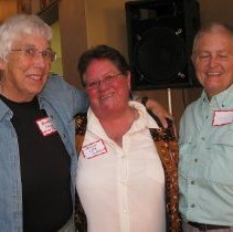 Barbara Flagg, Trayce Lea Lawson, and Skippy pose together.