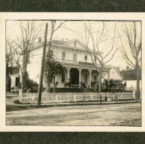 The Bodell House in 1900.