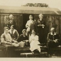 Charles E. Dole family, group of eight