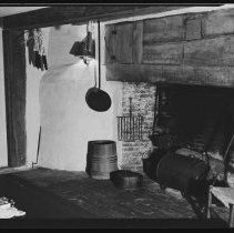 Tristram Coffin House, interior