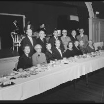 Fourteen people at banquet