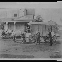 People's Ice Company wagon, deliverymen
