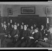 Haverhill High School class, 1890s