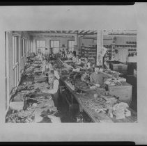 Cutting room, 21 workers, unidentified shoe factory, Haverhill