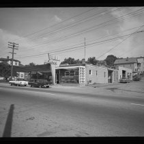 Studebaker Packard, Smith's Service Station, River Street, Haverhill, 1957