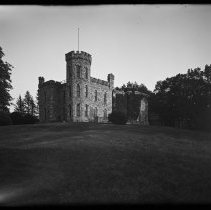 Winnekenni Castle, Haverhill