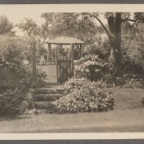 Sarah D. Stover House, garden, gate, Broadway, Haverhill