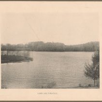 Lake Saltonstall / Plug Pond, houses, Haverhill